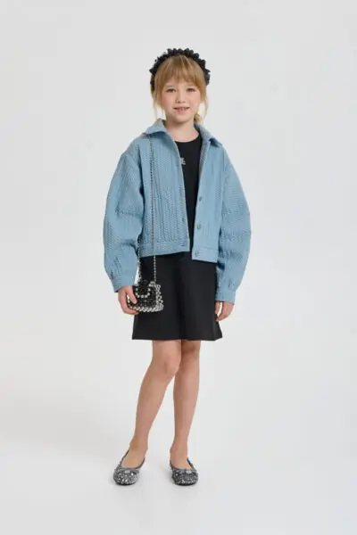 Куртка джинсовая с декором — изображение 10