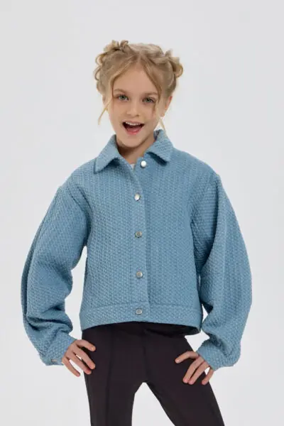 Куртка джинсовая с декором — изображение 3