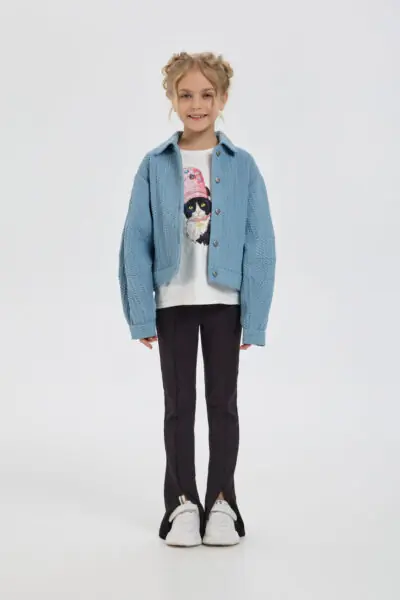 Куртка джинсовая с декором — изображение 7