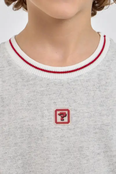 Футболка с декором — изображение 10