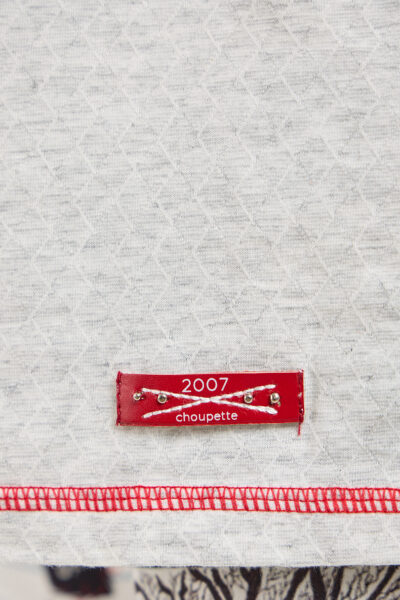 Футболка с декором — изображение 12