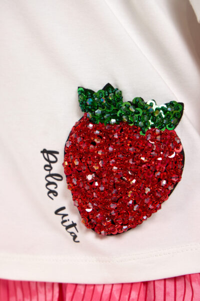 Футболка с объемным декором — изображение 11