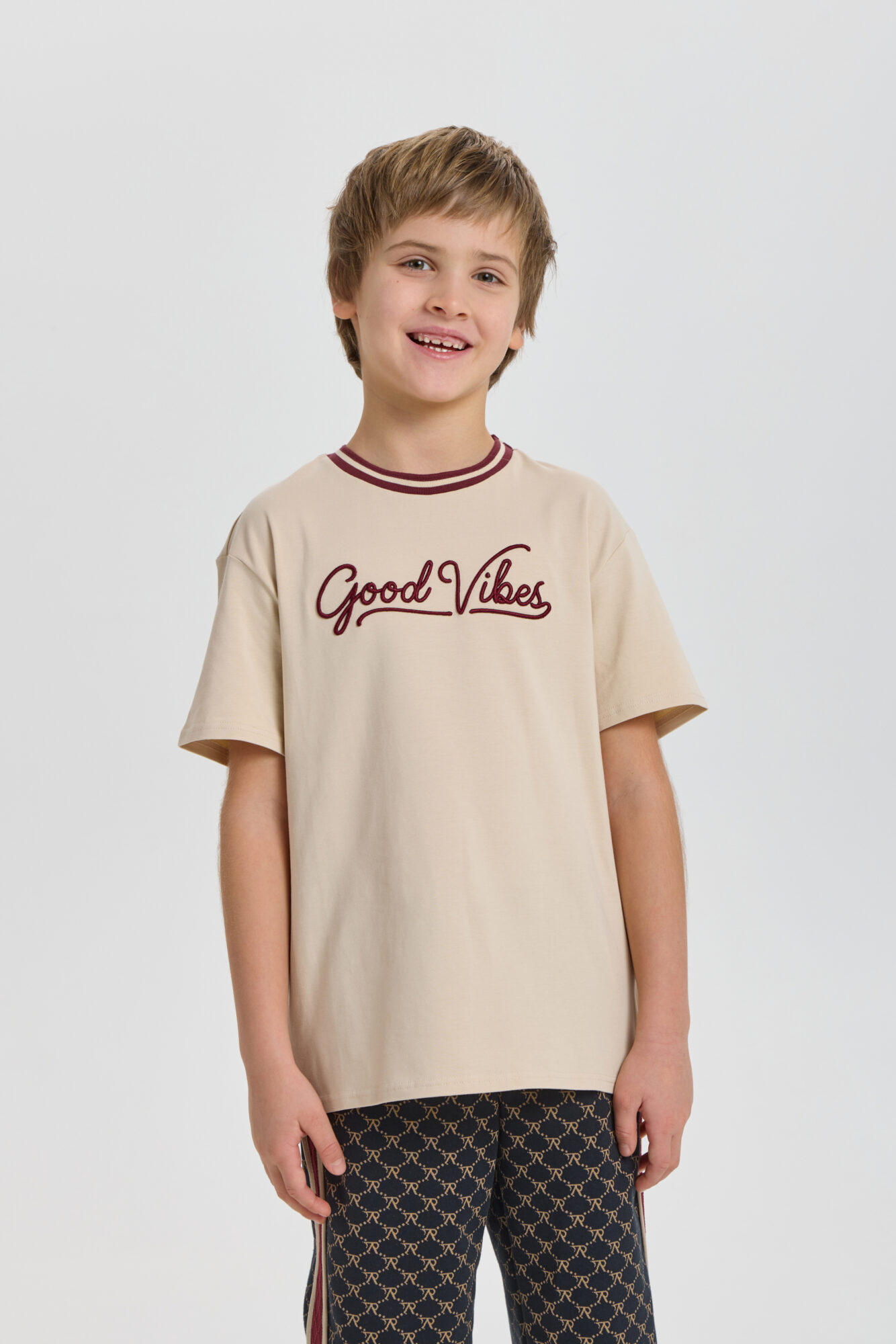 18.135 (1) Футболка с вышивкой — изображение 1