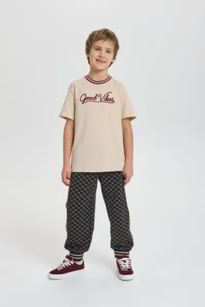 Футболка с вышивкой — изображение 8