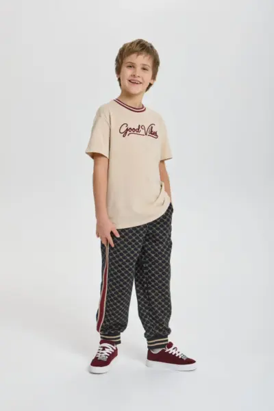 Футболка с вышивкой — изображение 7