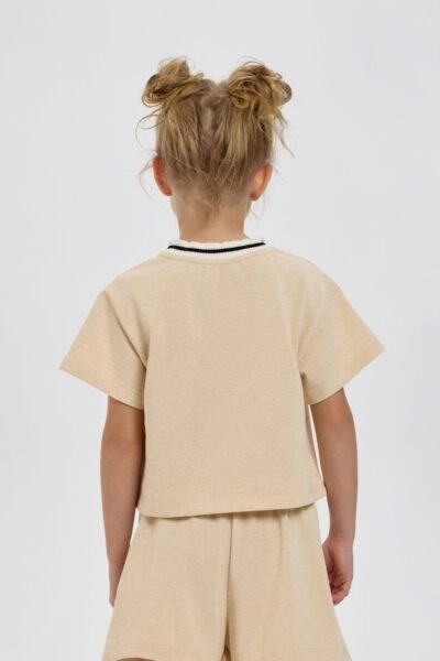 Футболка с декором — изображение 3