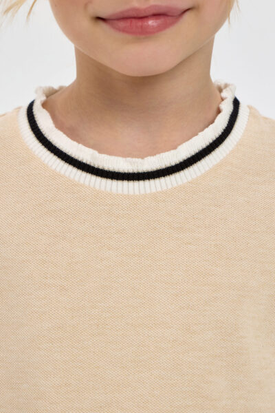 Футболка с декором — изображение 13