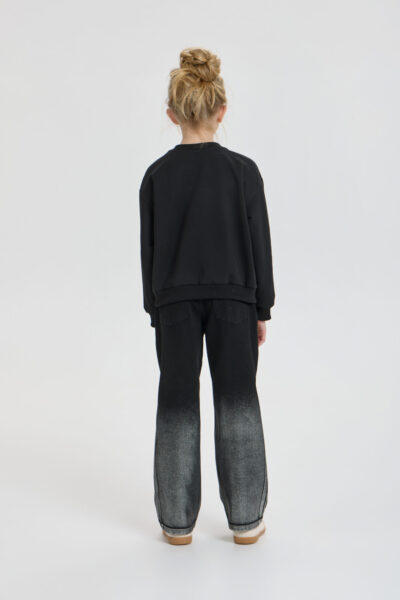 Свитшот с крупной аппликацией — изображение 8