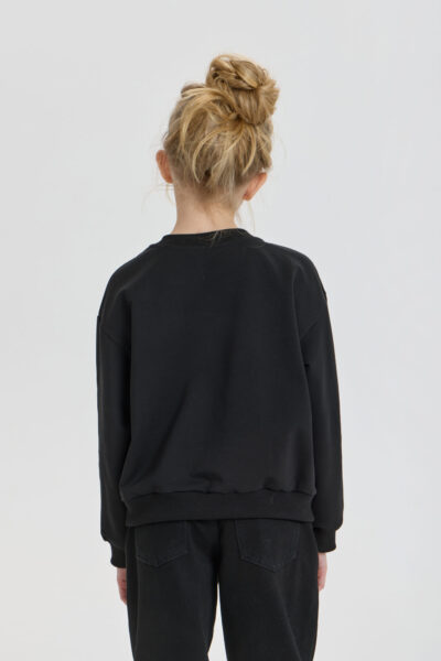 Свитшот с крупной аппликацией — изображение 3