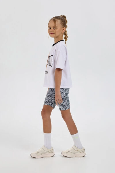 Футболка с принтом и декором — изображение 6