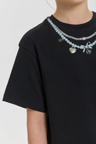 Футболка с декором — изображение 10