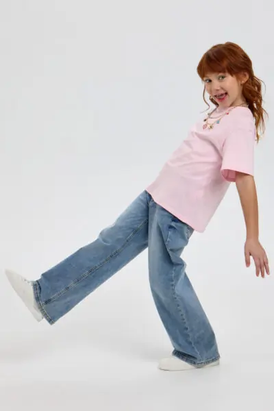 Футболка в комплекте с колье — изображение 11