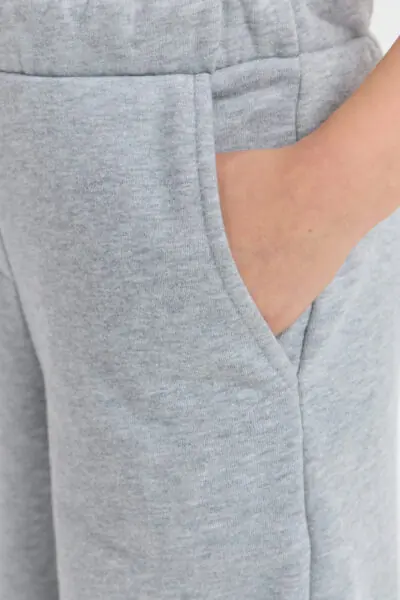 Костюм с декором (толстовка, брюки) — изображение 16