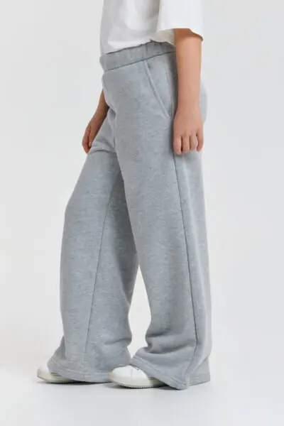 Костюм с декором (толстовка, брюки) — изображение 12