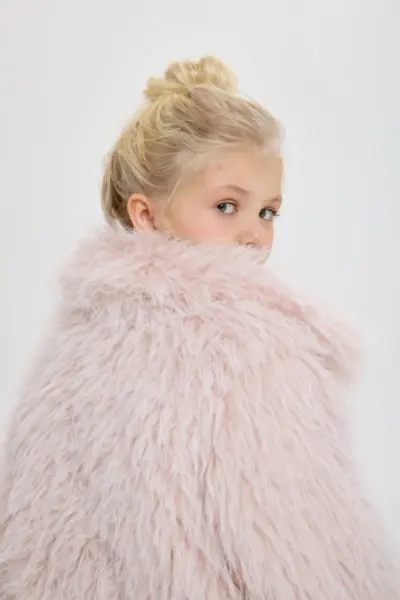 Куртка из искуственного меха — изображение 5