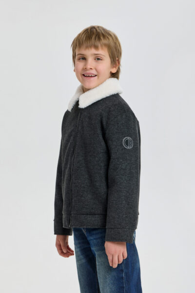 Куртка утепленная с декором и меховым воротником — изображение 7