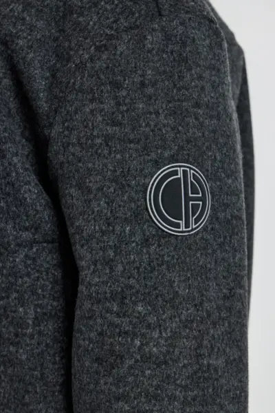 Куртка утепленная с декором и меховым воротником — изображение 11