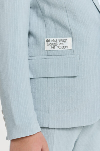 Пиджак нарядный — изображение 12