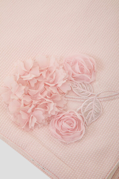 Плед нарядный с декором, утепленный — изображение 4